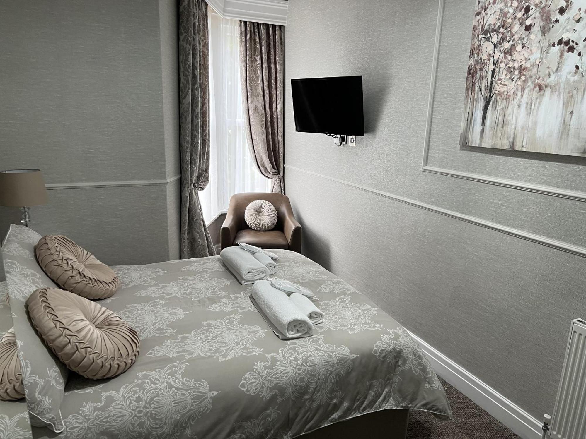 Tanes Hotel Cardiff Rom bilde